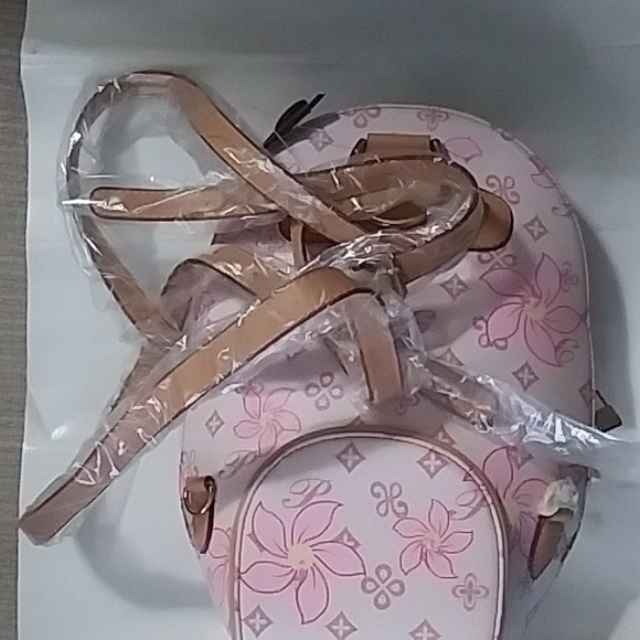 P backpack - Picture 3 of 8